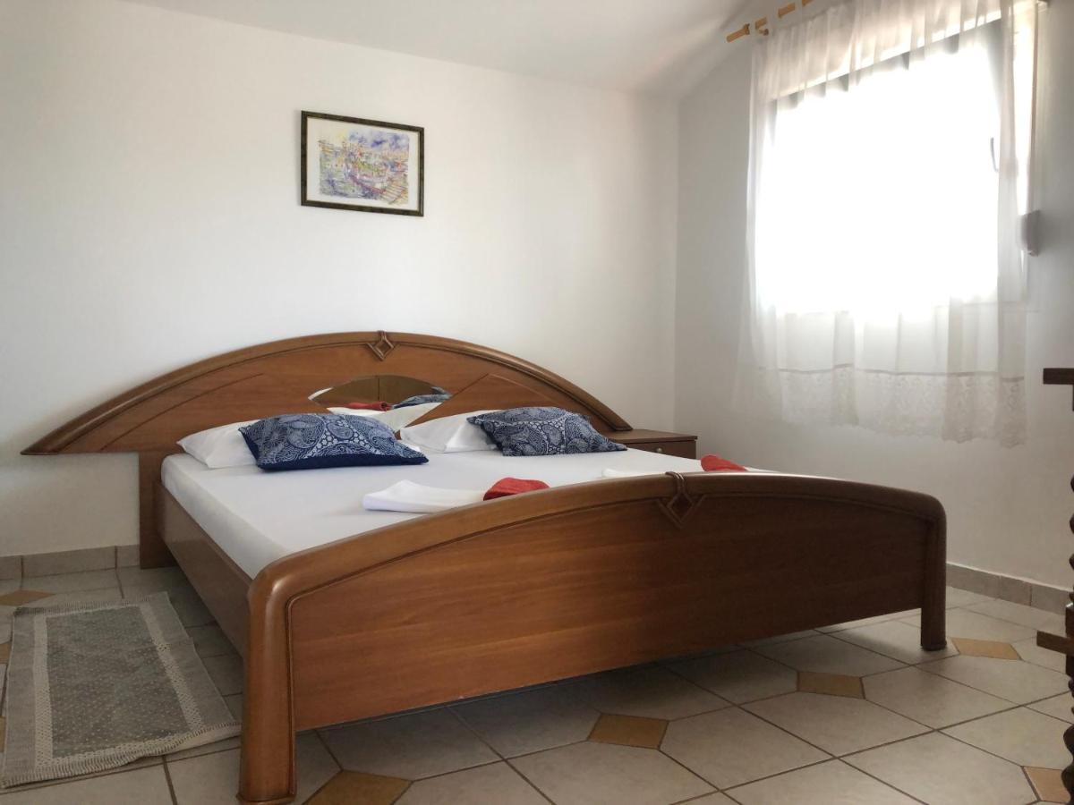Apartments Marija Vir Ngoại thất bức ảnh
